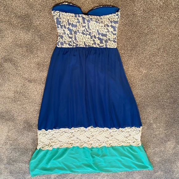 Kate Collection Colorblock Lace Maxi Dress size Medium - Picture 3 of 6